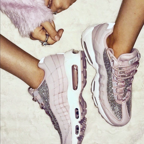 Nike Shoes - NWT Nike Air Max 95 Special Edition